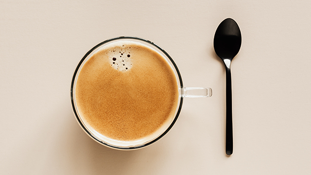 6 consejos para hacer tu café de la mañana más saludable